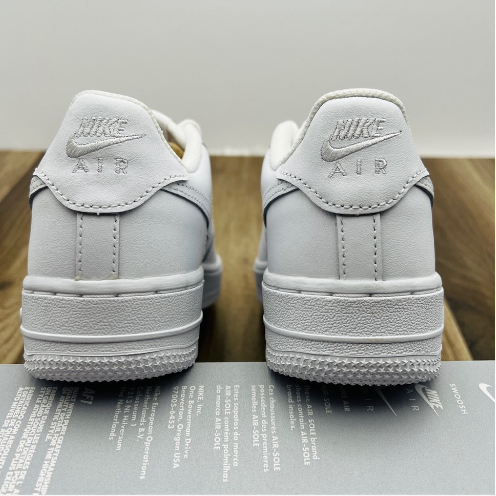 NIKE Air Force 1 LE - Picture 6 of 7
